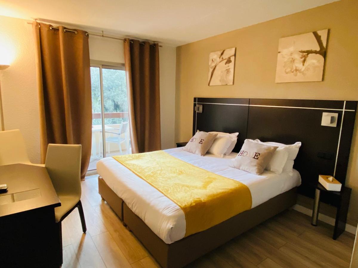 อินเตอร์-โฮเทล นีซ เวสต์ เลอ ฟลอเรียล Hotel ว็องส์ ภายนอก รูปภาพ